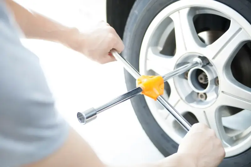 Warsztat samochodowy jaki podatek?